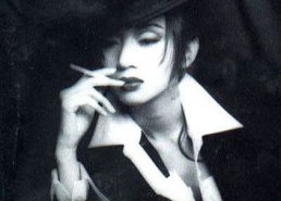 明星抽烟图片,明星私下的吸烟瞬间揭秘