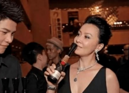 刘嘉玲八卦徐峥酒量,娱乐圈酒桌风云再起