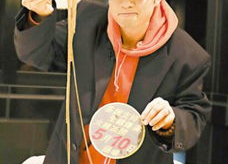 英皇娱乐 古巨基,英皇娱乐旗下璀璨明星的闪耀之路